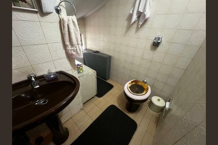 Casa à venda com 2 quartos, 129m² em Jardim Aeroporto, São Paulo