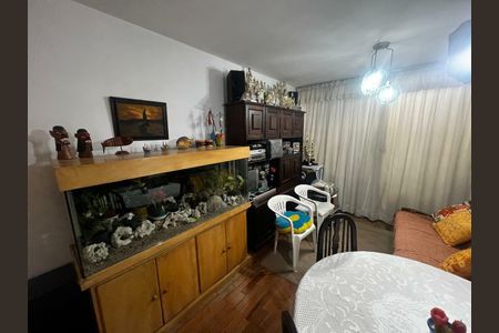 Casa à venda com 2 quartos, 129m² em Jardim Aeroporto, São Paulo