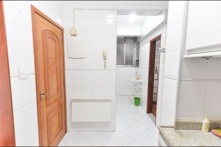 Apartamento à venda com 90m², 2 quartos e 1 vaga Apartamento à venda com 90m², 2 quartos e 1 vagaCozinha