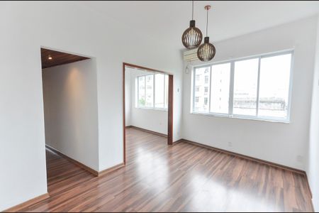 Sala de apartamento à venda com 2 quartos, 90m² em Tijuca, Rio de Janeiro