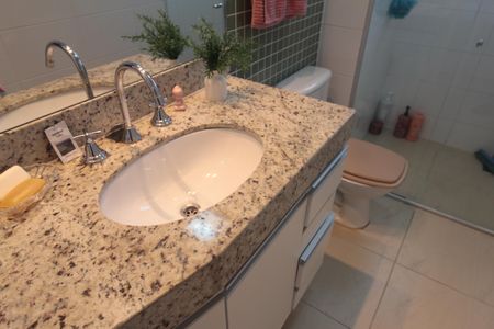 Apartamento à venda com 95m², 3 quartos e 2 vagasBanheiro da Suite 2