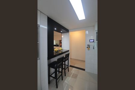 Apartamento à venda com 95m², 3 quartos e 2 vagasCozinha e Área de Serviço