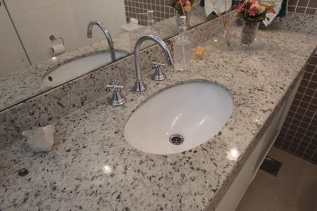 Apartamento à venda com 95m², 3 quartos e 2 vagasBanheiro Social