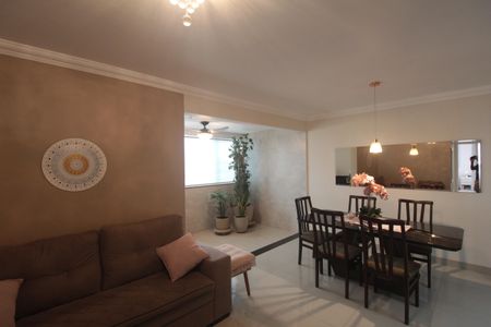 Sala de apartamento à venda com 3 quartos, 95m² em Itapoã, Belo Horizonte