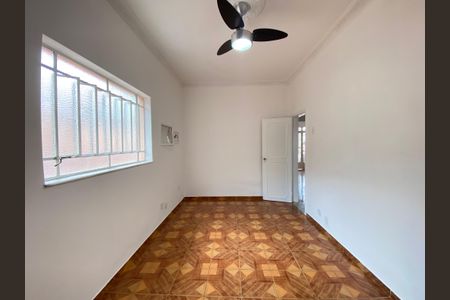Apartamento para alugar com 116m², 3 quartos e sem vaga