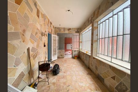 Apartamento para alugar com 116m², 3 quartos e sem vaga