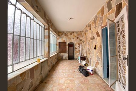 Apartamento para alugar com 116m², 3 quartos e sem vaga