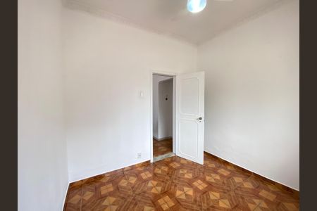 Apartamento para alugar com 116m², 3 quartos e sem vaga