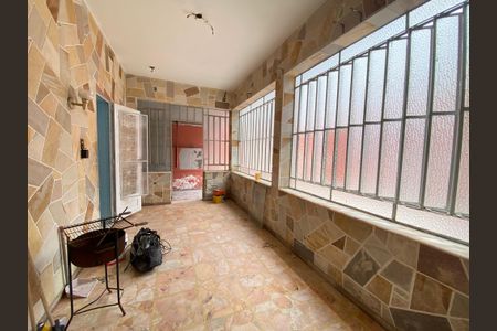 Apartamento para alugar com 116m², 3 quartos e sem vaga