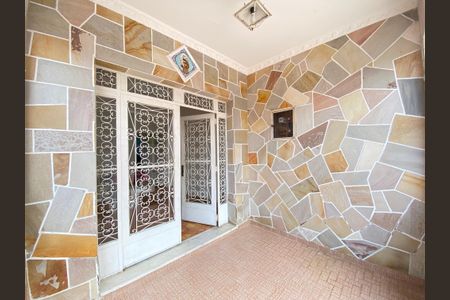 Apartamento para alugar com 116m², 3 quartos e sem vaga