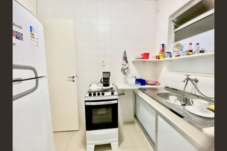 Apartamento à venda com 70m², 2 quartos e sem vaga Apartamento à venda com 70m², 2 quartos e sem vaga Cozinha