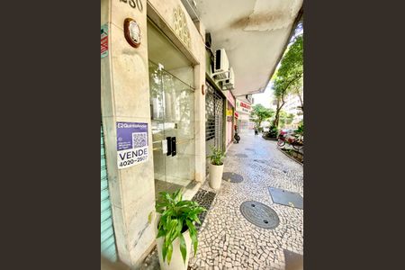 Apartamento à venda com 70m², 2 quartos e sem vaga Apartamento à venda com 70m², 2 quartos e sem vagaPlaca