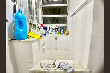 Apartamento à venda com 70m², 2 quartos e sem vaga Apartamento à venda com 70m², 2 quartos e sem vagaÁrea de Serviço