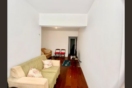 Sala  de apartamento para alugar com 2 quartos, 70m² em Copacabana, Rio de Janeiro