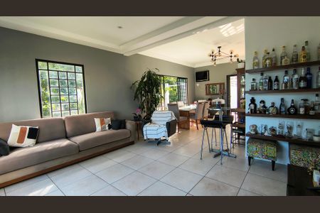 Sala de casa de condomínio à venda com 4 quartos, 320m² em Vargem Grande, Rio de Janeiro