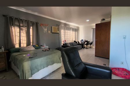Casa de condomínio à venda com 320m², 4 quartos e 4 vagas Casa de condomínio à venda com 320m², 4 quartos e 4 vagasSuíte 1