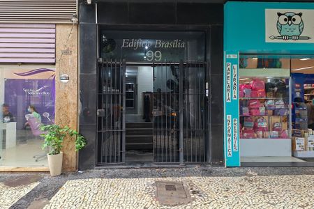 Studio para alugar com 30m², 1 quarto e sem vaga Studio para alugar com 30m², 1 quarto e sem vagaFachada