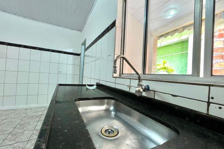 Casa para alugar com 60m², 2 quartos e 1 vagaCozinha