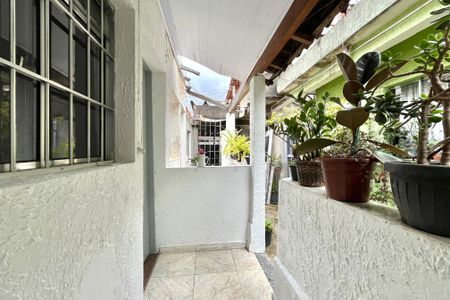 Casa para alugar com 60m², 2 quartos e 1 vagaEntrada