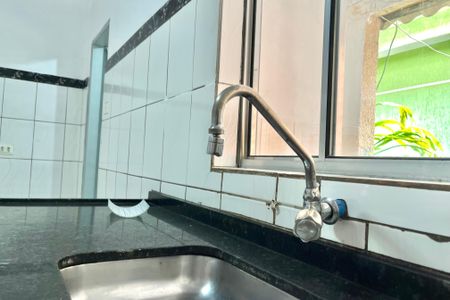 Casa para alugar com 60m², 2 quartos e 1 vagaCozinha