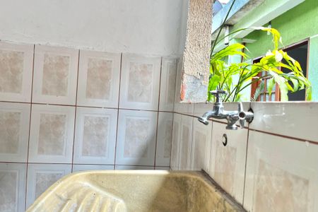 Casa para alugar com 60m², 2 quartos e 1 vagaÁrea de Serviço