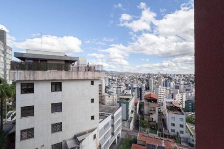 Apartamento à venda com 100m², 3 quartos e 1 vagaVista da suíte 