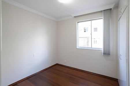 Quarto 1 de apartamento para alugar com 3 quartos, 100m² em Grajaú, Belo Horizonte