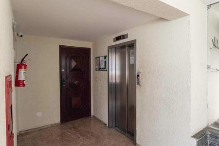 Apartamento para alugar com 95m², 3 quartos e 1 vagaHall social