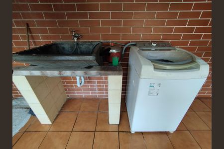 Área de Serviço de casa para alugar com 1 quarto, 80m² em Vila Conde do Pinhal, São Paulo