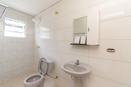 Casa para alugar com 42m², 1 quarto e sem vaga Casa para alugar com 42m², 1 quarto e sem vagaBanheiro