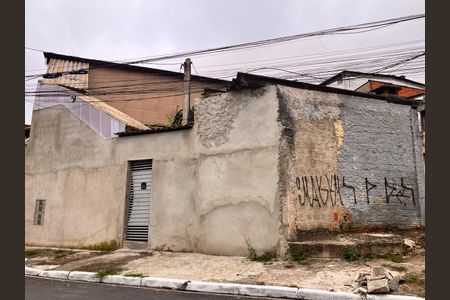 Casa para alugar com 42m², 1 quarto e sem vaga Casa para alugar com 42m², 1 quarto e sem vagaFachada