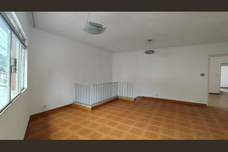 Casa para alugar com 110m², 2 quartos e sem vaga