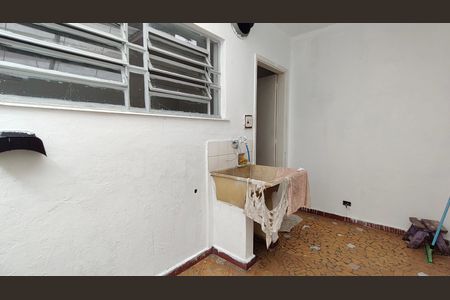 Casa para alugar com 110m², 2 quartos e sem vaga