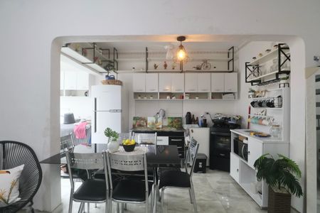 Apartamento para alugar com 100m², 2 quartos e 1 vaga Apartamento para alugar com 100m², 2 quartos e 1 vagaCozinha