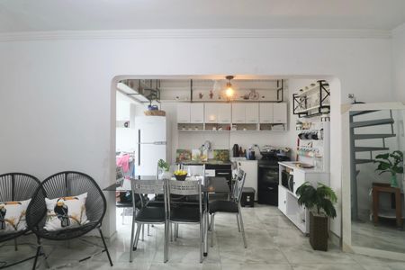 Sala de apartamento para alugar com 2 quartos, 100m² em Jardim Tres Marias, Guarujá