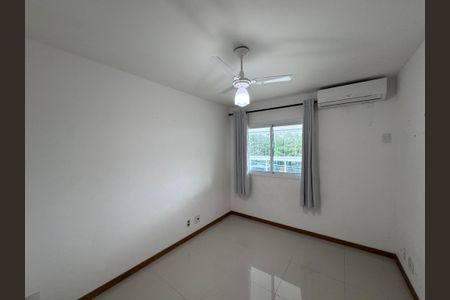 Suíte de apartamento para alugar com 3 quartos, 112m² em Recreio dos Bandeirantes, Rio de Janeiro