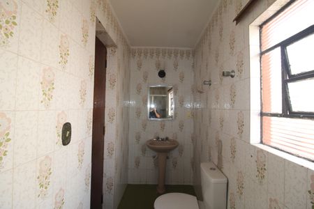 Casa para alugar com 246m², 3 quartos e 2 vagasBanheiro