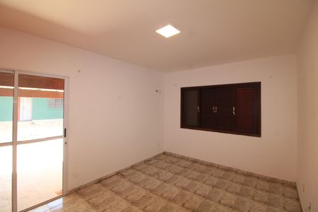 Casa para alugar com 246m², 3 quartos e 2 vagasQuarto 1