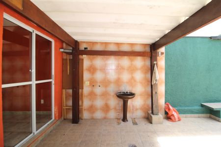 Casa para alugar com 246m², 3 quartos e 2 vagasÁrea de Serviço