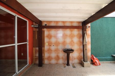 Casa para alugar com 246m², 3 quartos e 2 vagasÁrea de Serviço