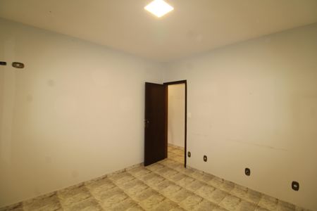 Casa para alugar com 246m², 3 quartos e 2 vagasQuarto 2