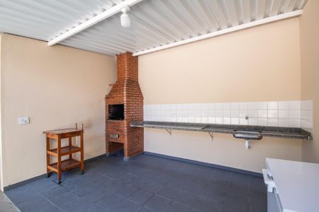 Apartamento para alugar com 62m², 2 quartos e 1 vaga Apartamento para alugar com 62m², 2 quartos e 1 vagaÁrea comum - Churrasqueira