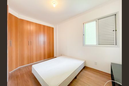 Quarto 1 de apartamento para alugar com 2 quartos, 62m² em Jaguaribe, Osasco