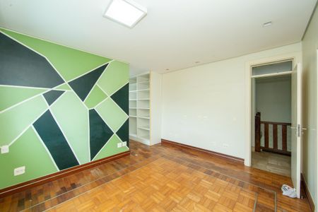 Casa à venda com 523m², 5 quartos e 5 vagas Casa à venda com 523m², 5 quartos e 5 vagasQUARTO3