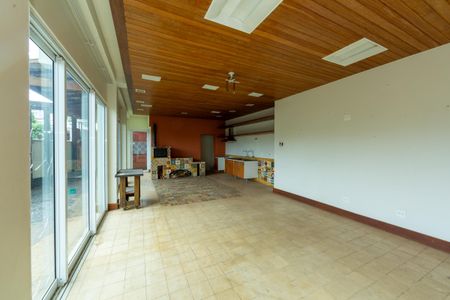 Casa à venda com 523m², 5 quartos e 5 vagas Casa à venda com 523m², 5 quartos e 5 vagasESPACO GOURMET