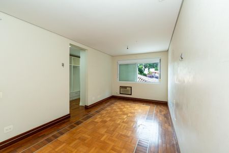 Casa à venda com 523m², 5 quartos e 5 vagas Casa à venda com 523m², 5 quartos e 5 vagasQUARTO1