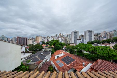 Casa à venda com 523m², 5 quartos e 5 vagas Casa à venda com 523m², 5 quartos e 5 vagasVISTA