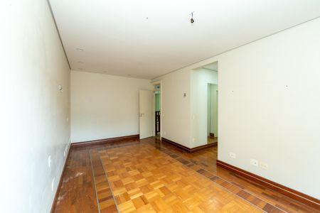 Casa à venda com 523m², 5 quartos e 5 vagas Casa à venda com 523m², 5 quartos e 5 vagasQUARTO1