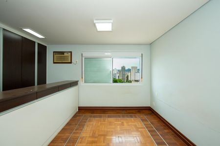 Casa à venda com 523m², 5 quartos e 5 vagas Casa à venda com 523m², 5 quartos e 5 vagasQUARTO2