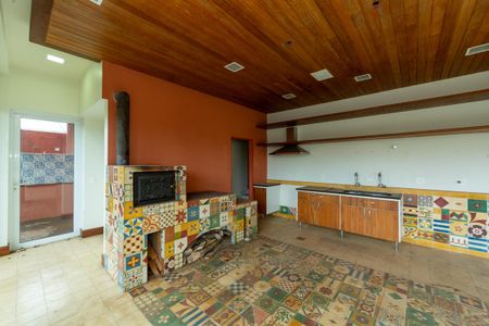 Casa à venda com 523m², 5 quartos e 5 vagas Casa à venda com 523m², 5 quartos e 5 vagasESPACO GOURMET